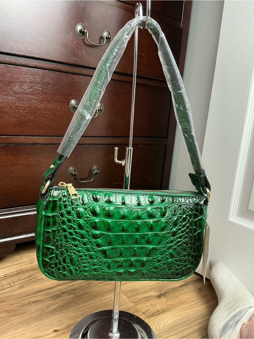 NWT Green Croc Embossed Satchel Handbag - Picture 2 of 7